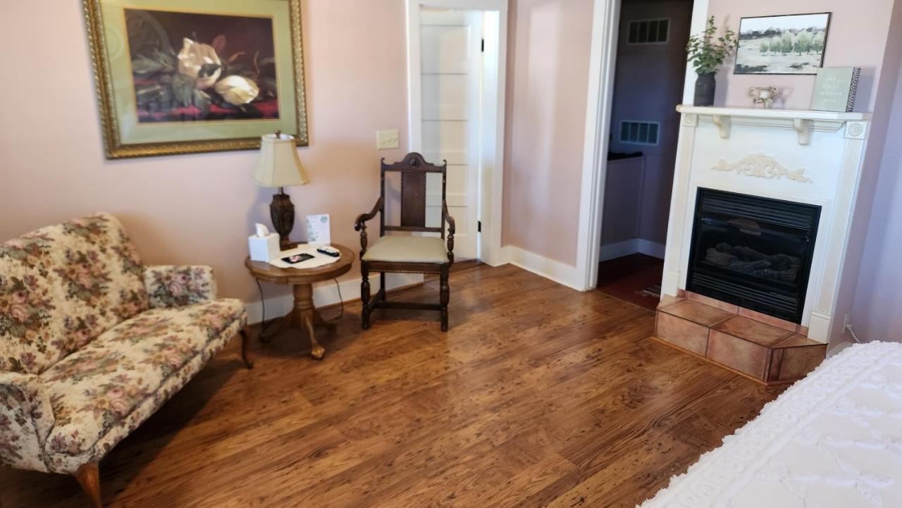 Ozark Country Inn 芒廷维尤 外观 照片