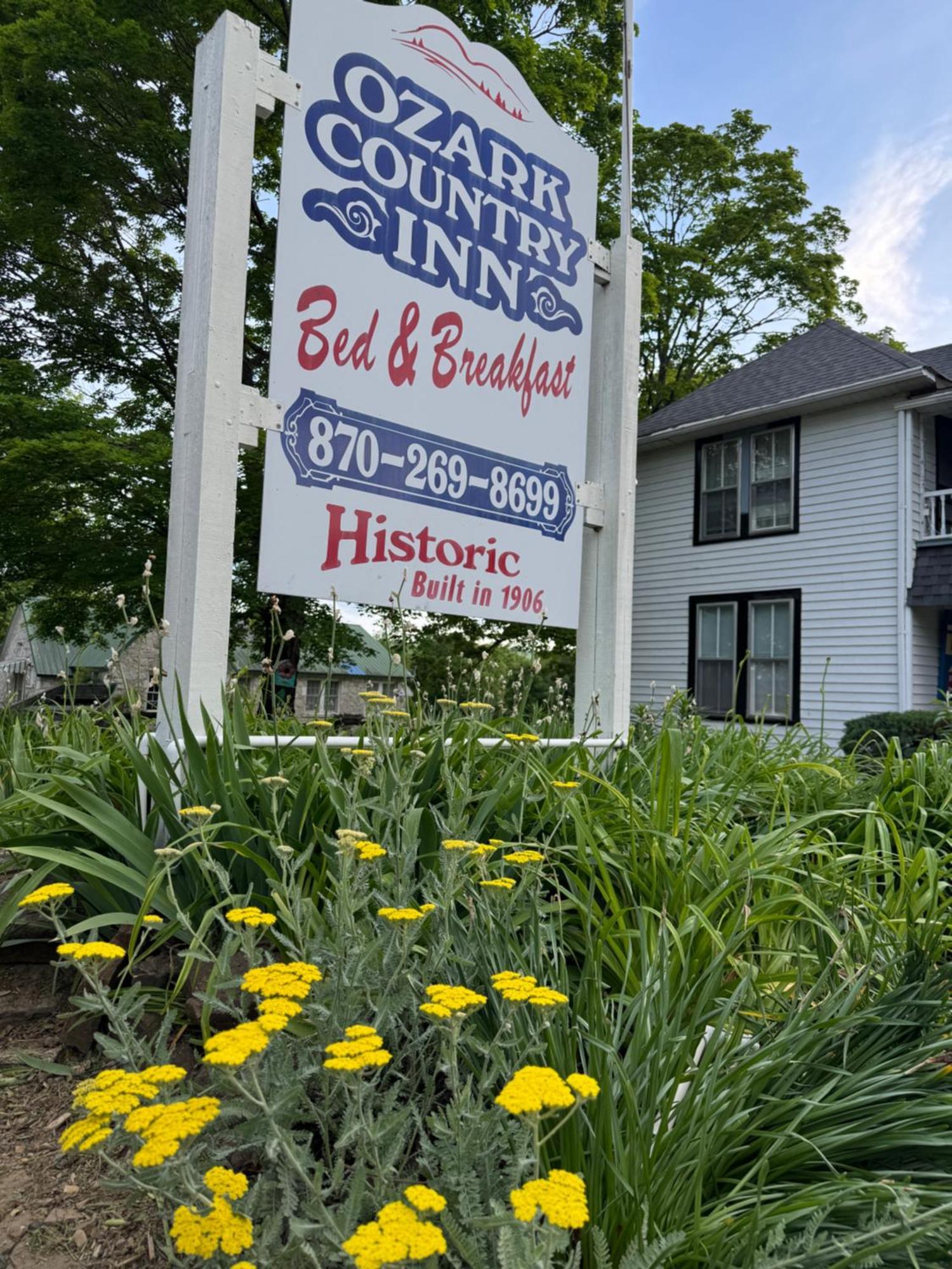 Ozark Country Inn 芒廷维尤 外观 照片