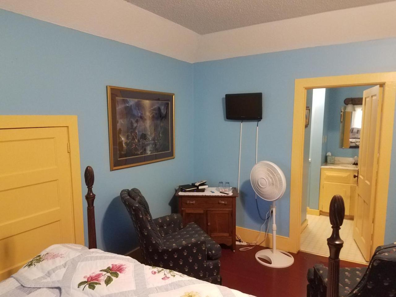 Ozark Country Inn 芒廷维尤 外观 照片