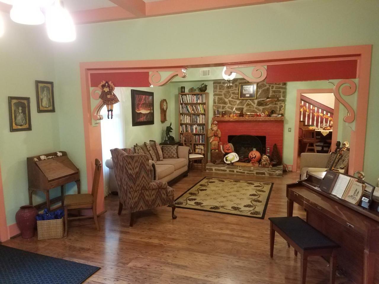 Ozark Country Inn 芒廷维尤 外观 照片